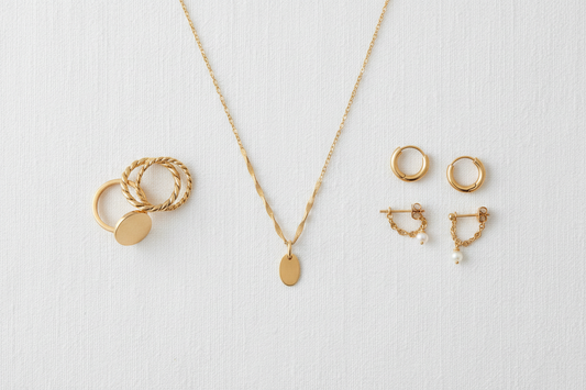 Capsule Jewelry: So gestaltest du deine Schmuck Capsule Wardrobe
