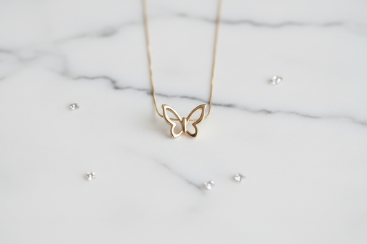 Tiercharms: Wie trägt man Tier-Anhänger modern?