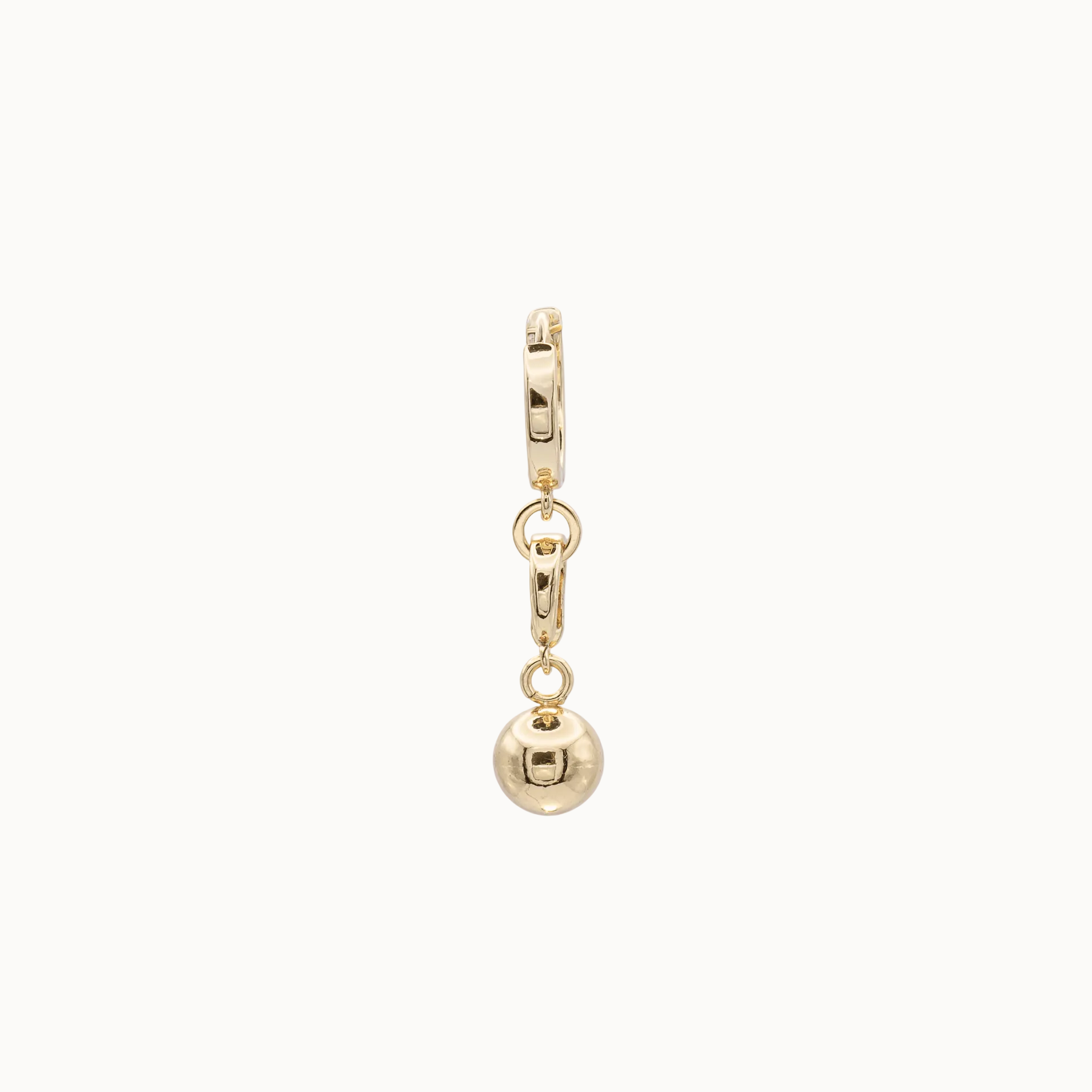 Charm Gold Kugel im Styling an MAVEMO Basiskette